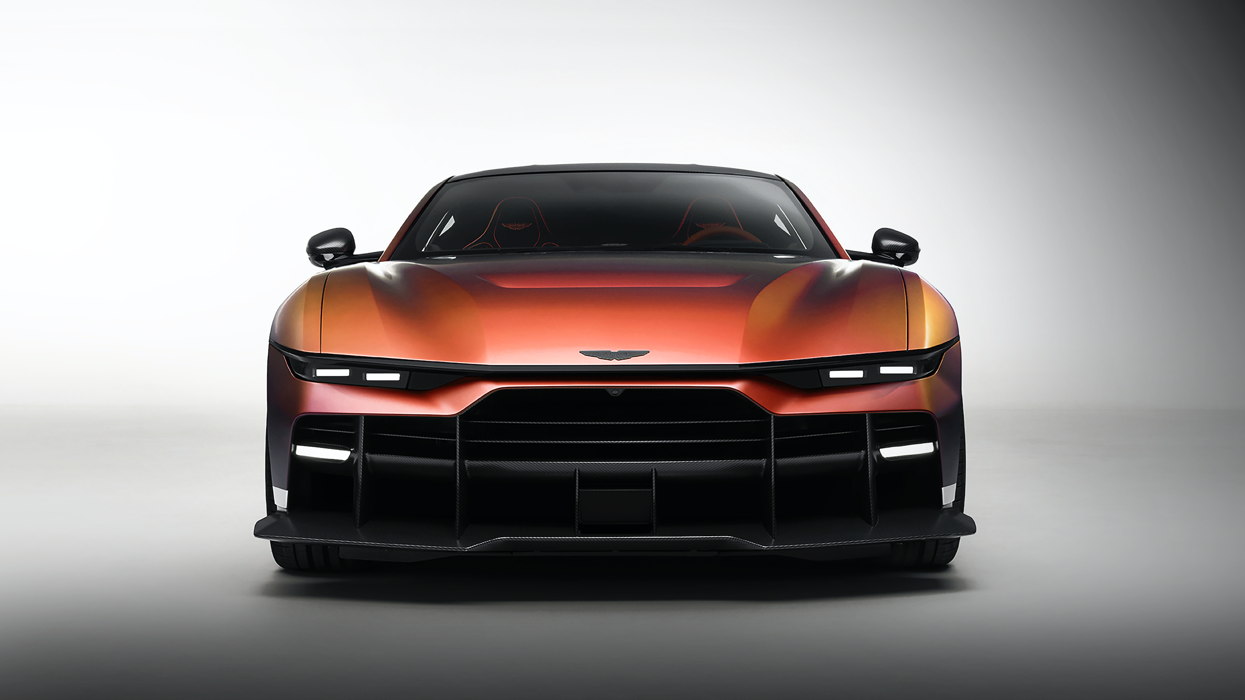 Aston Martin Valen : 850 PS, 113 ans et la supercar à moteur avant la plus puissante au monde