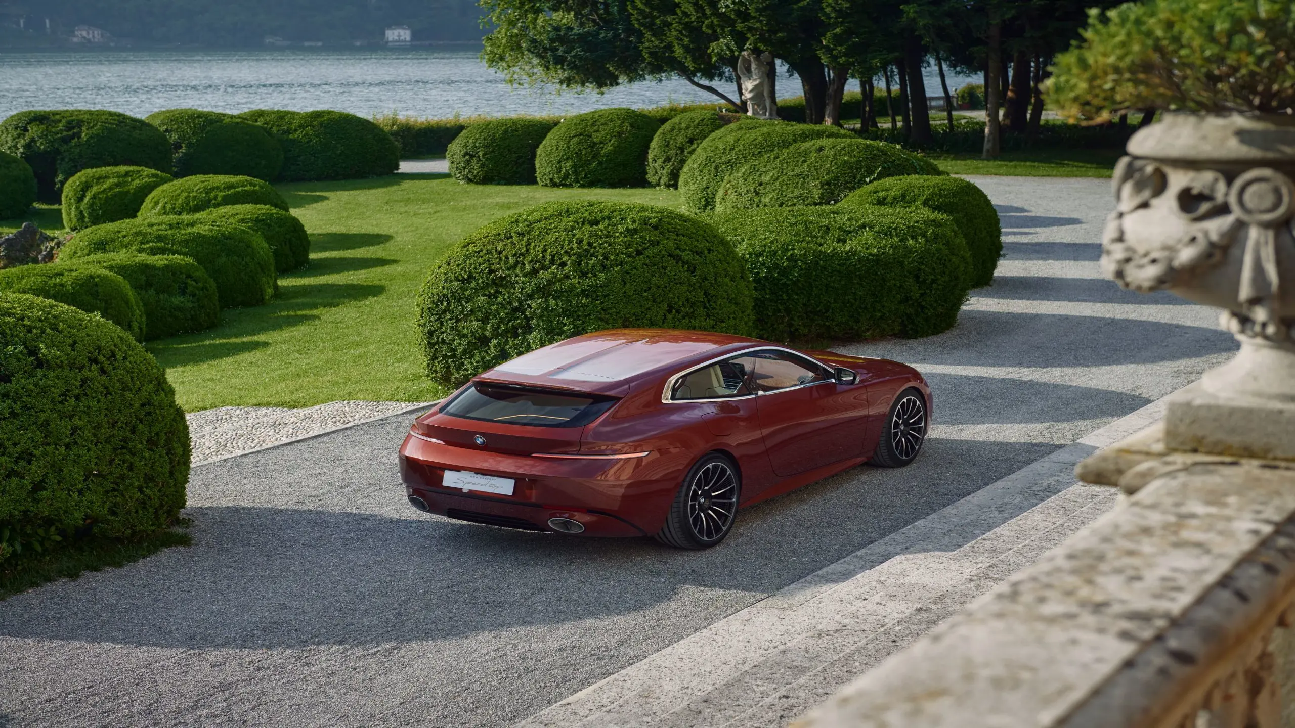 The exclusive three-door car with its handcrafted character: The BMW Concept Speedtop