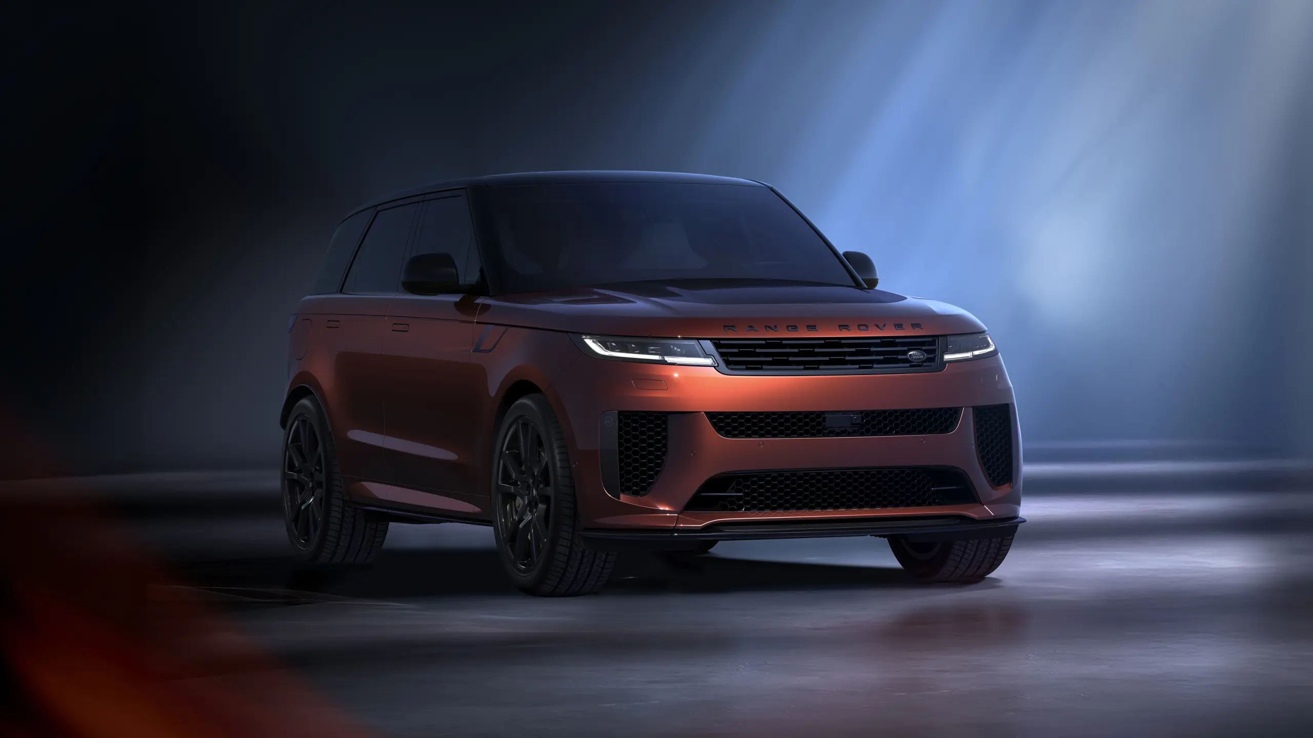 Range Rover Sport SV Carbon: A Lighter, Sharper Evolution of Modern Performance Luxury