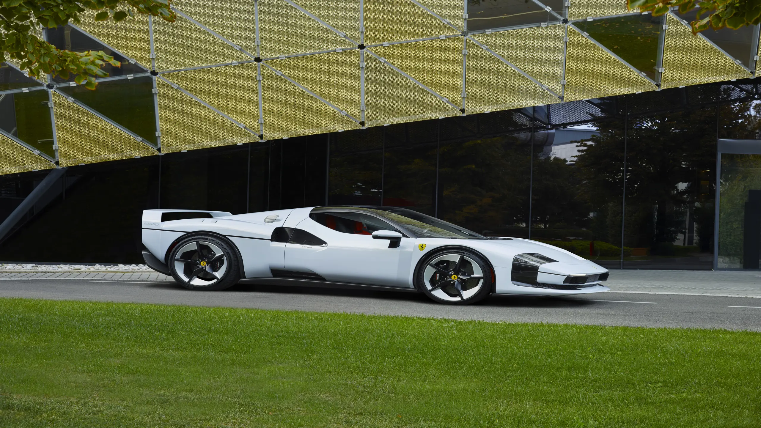 Ferrari SC40 : une vision singulière de la puissance et de la pureté Ferrari SC40 : une vision singulière de la puissance et de la pureté